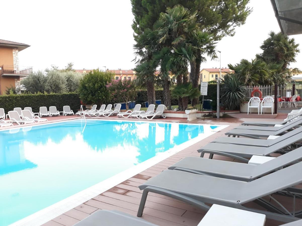 Hotel Da Roberto Lazise Exterior photo